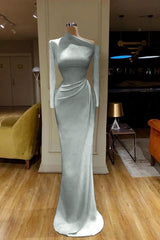 Elegant White Long Sleeve Mermaid Prom Dress