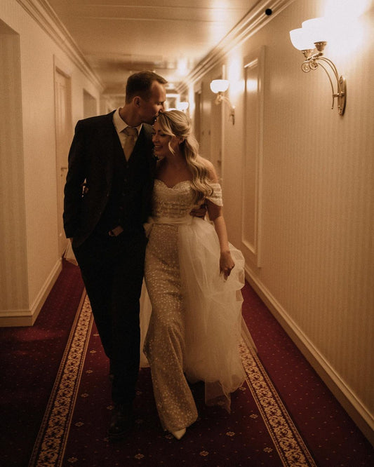 Elegant Off-The-Shoulder Mermaid Wedding Gown with Detachable Tulle Train