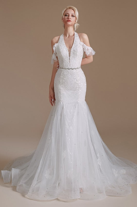 Stunning Mermaid Halter Floor-Length Tulle Wedding Dress Featuring Lace Appliques