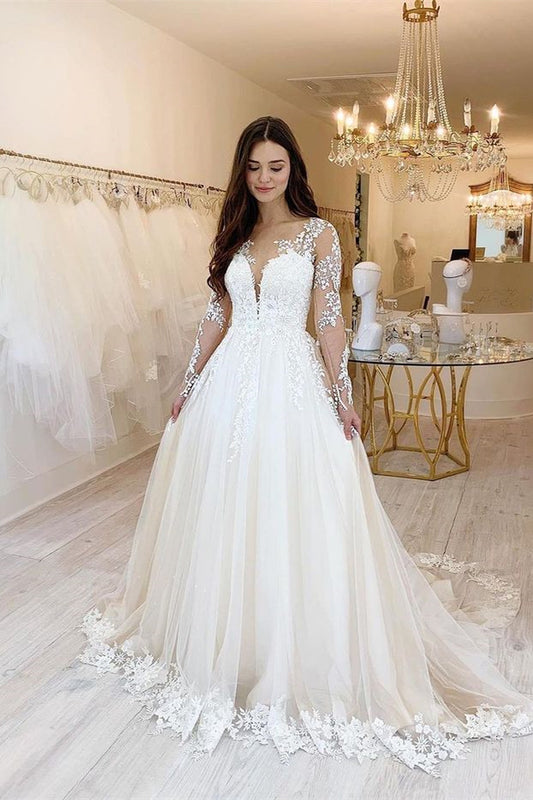 Sweetheart Wedding Dress with Long Sleeves in Tulle and Lace