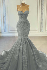 Red Sweetheart Sleeveless Mermaid Prom Dress with Beadings