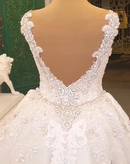 Sweetheart Backless Wedding Dress with Elegant Spaghetti Straps and A-line Appliques Lace