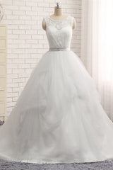 Long Princess Vintage Wedding Dress in Tulle Lace Jewel Tone