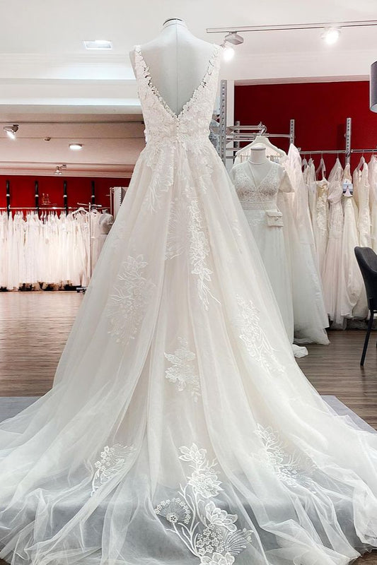 Elegant A-line Wedding Dress with V-Neck and Open Back in Long Tulle Lace