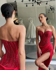 Red Sweetheart Sleeveless Mermaid Beadings Prom Dress with Split
