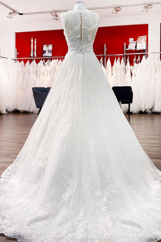 Elegant A-line Jewel Tulle Wedding Gown Featuring Lace Appliques