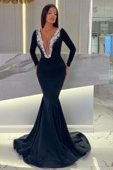 Stunning Dark Navy Long Sleeves Prom Dresses Mermiad V-Neck With Beads