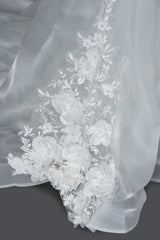 Elegant Cap Sleeve Wedding Gown with Floral Appliques and Jewel Accents