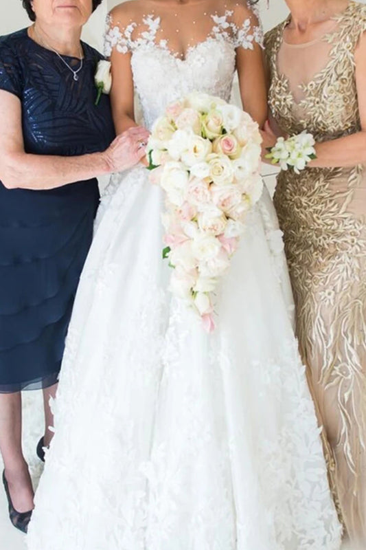 Elegant Beaded Applique Bridal Gowns Featuring Tulle