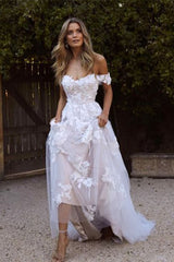 Off-the-Shoulder A-Line Bridal Gown in Tulle with Lace Appliques