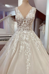 Sweetheart Wedding Dress with Wide Straps, Lace Backless Design, and Ruffles Appliques