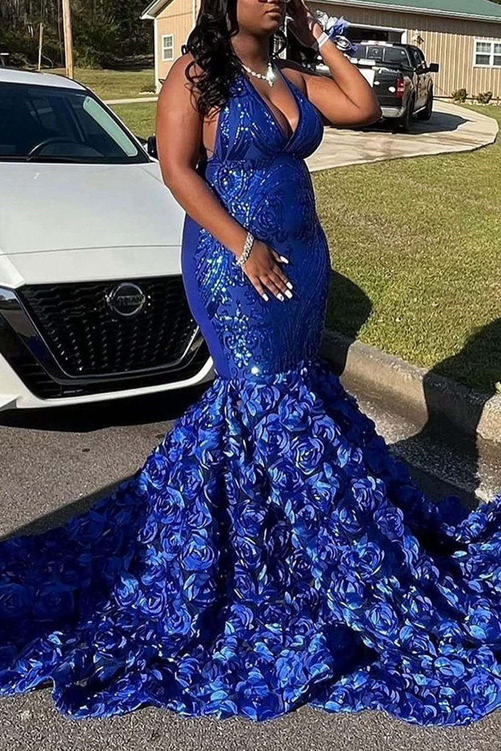 Modern Royal Blue V-Neck Mermaid Prom Dress With Flowers Bottom Sleeveless