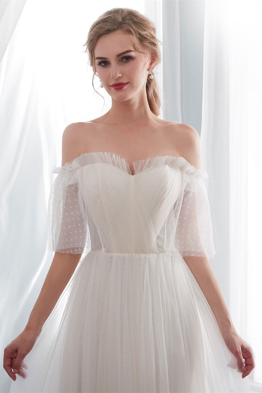Beach Wedding Dress in Tulle with Off-the-Shoulder Design