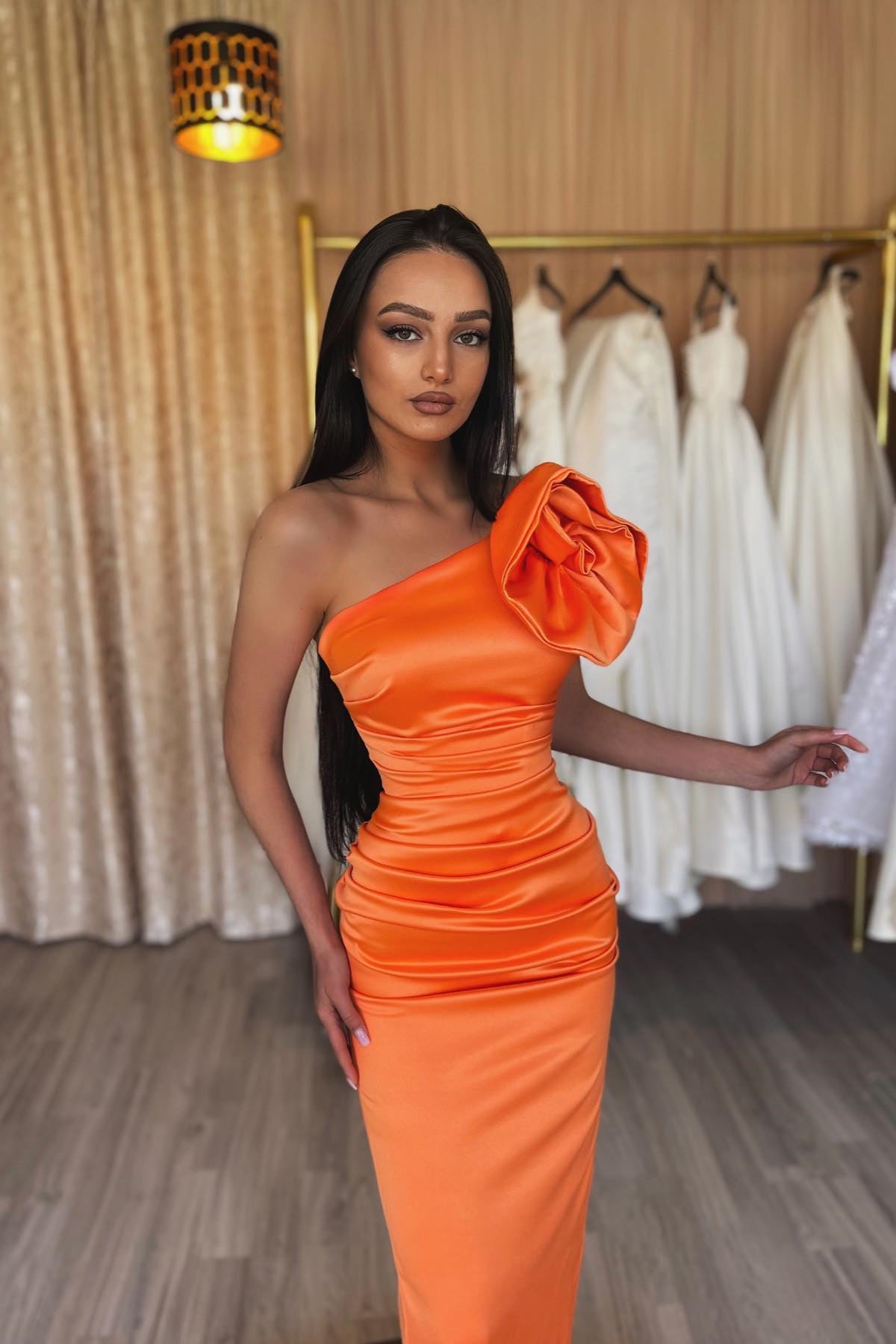 Modern Orange One Shoulder Prom Dress Sleeveless Sheath Evening Gown