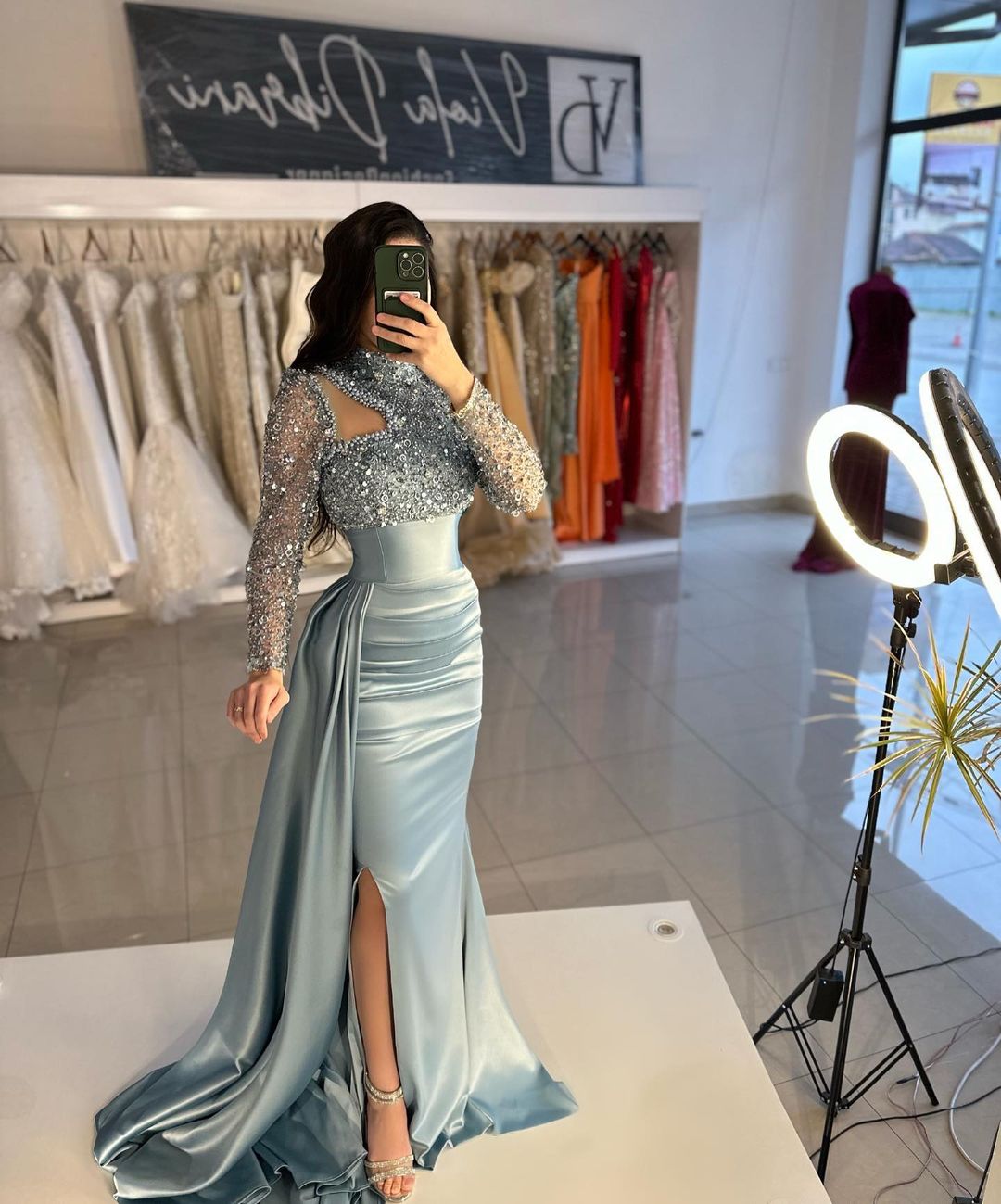 Stunning Dusty Blue Prom Dresses Long Sleeves Mermaid Split With Sequins