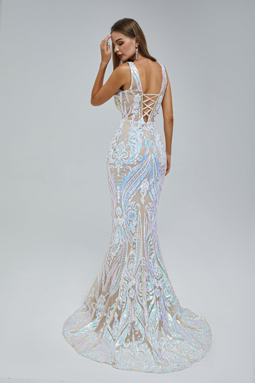 Gorgeous V-Neck Sleeveless Prom Dress Sequins Mermaid Long