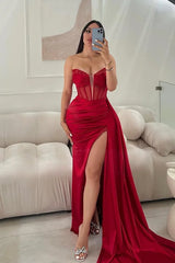 Red Strapless Sleeveless Deep V-Neck Beads Prom Dress