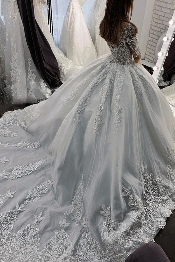Elegant Short-Sleeve Ball Gown in Sheer Tulle with Appliques