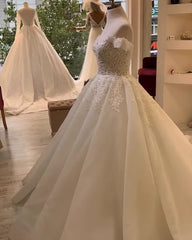 Elegant Sweetheart Neckline Off-the-Shoulder Ruffled A-Line Bridal Gown Featuring Lace Appliques